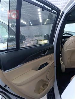 جیپ گراند شیرۆکی